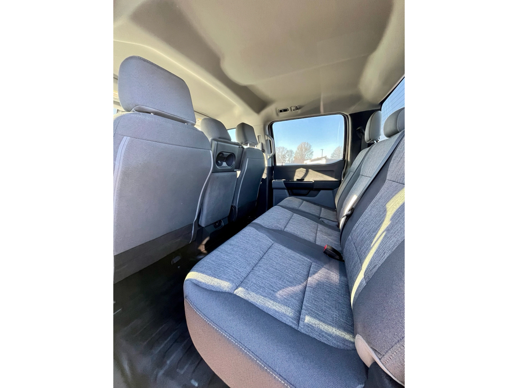 Used 2022 Iconic Silver Metallic Ford XL image 10