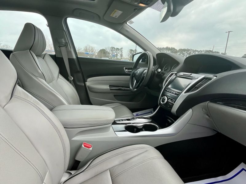 Used 2018 Modern Steel Metallic Acura w/Technology Pkg image 8