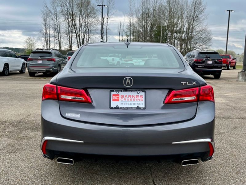 Used 2018 Modern Steel Metallic Acura w/Technology Pkg image 5