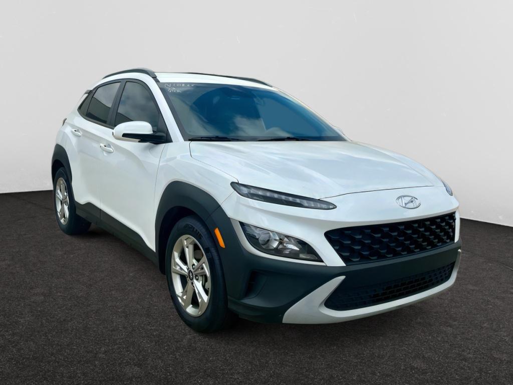 Used 2022 Lunar White Hyundai SEL image 3