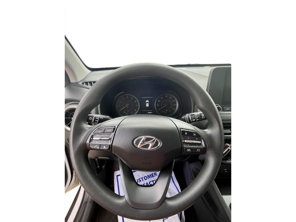 Used 2022 Lunar White Hyundai SEL image 7