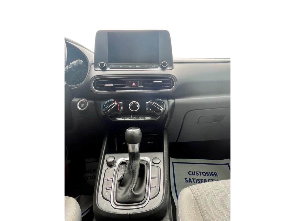 Used 2022 Lunar White Hyundai SEL image 8