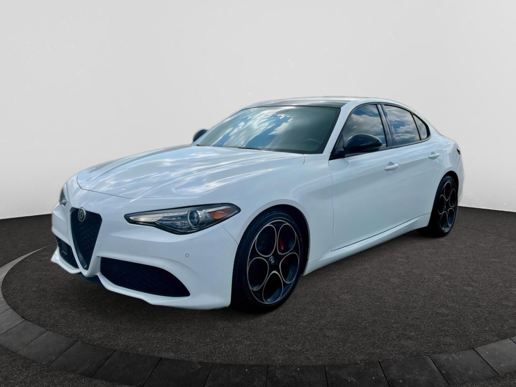 Used 2022 Alfa White Alfa Romeo Veloce image 2