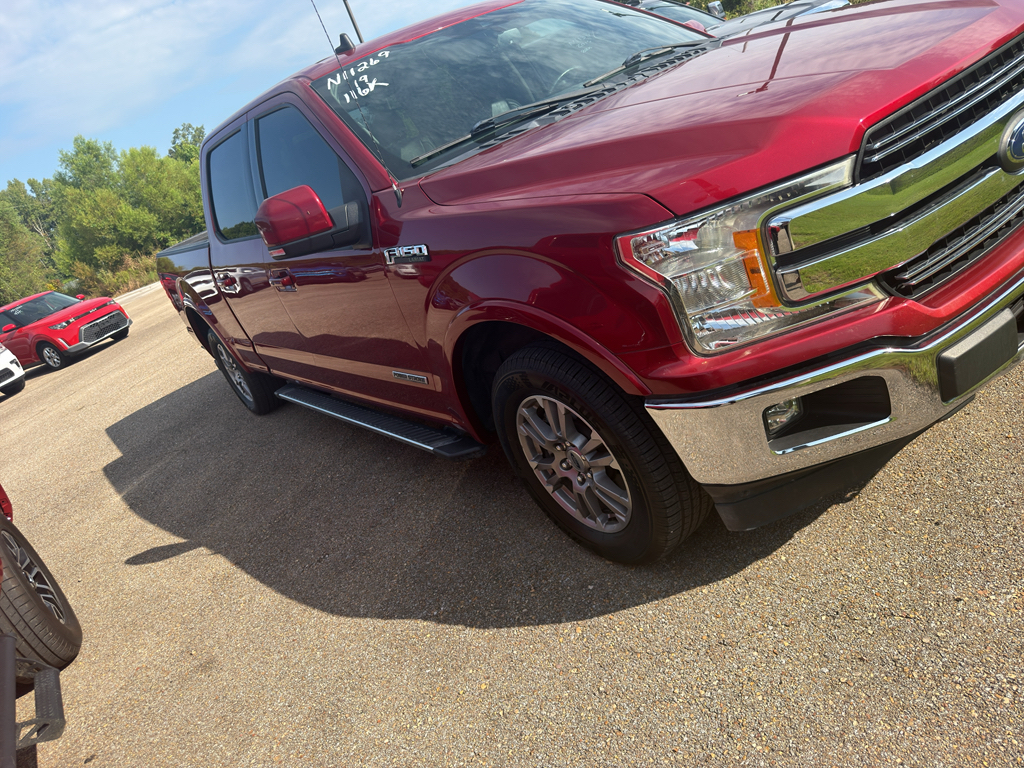 Used 2019 Ruby Red Metallic Tinted Clearcoat Ford LARIAT image 3