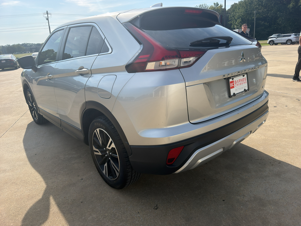 Used 2024 Alloy Silver Metallic Mitsubishi SE image 14