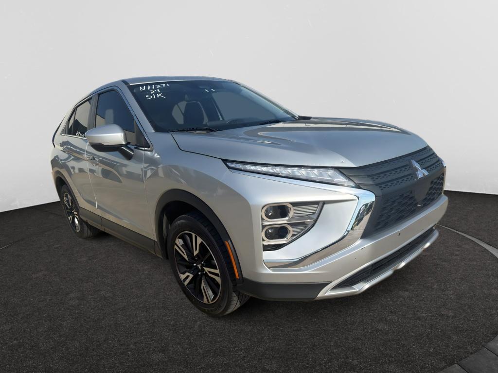 Used 2024 Alloy Silver Metallic Mitsubishi SE image 3
