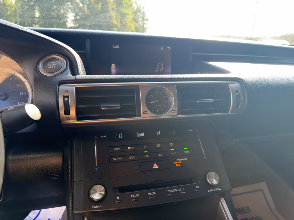 Used 2015 Atomic Silver Lexus Base (A6) image 12