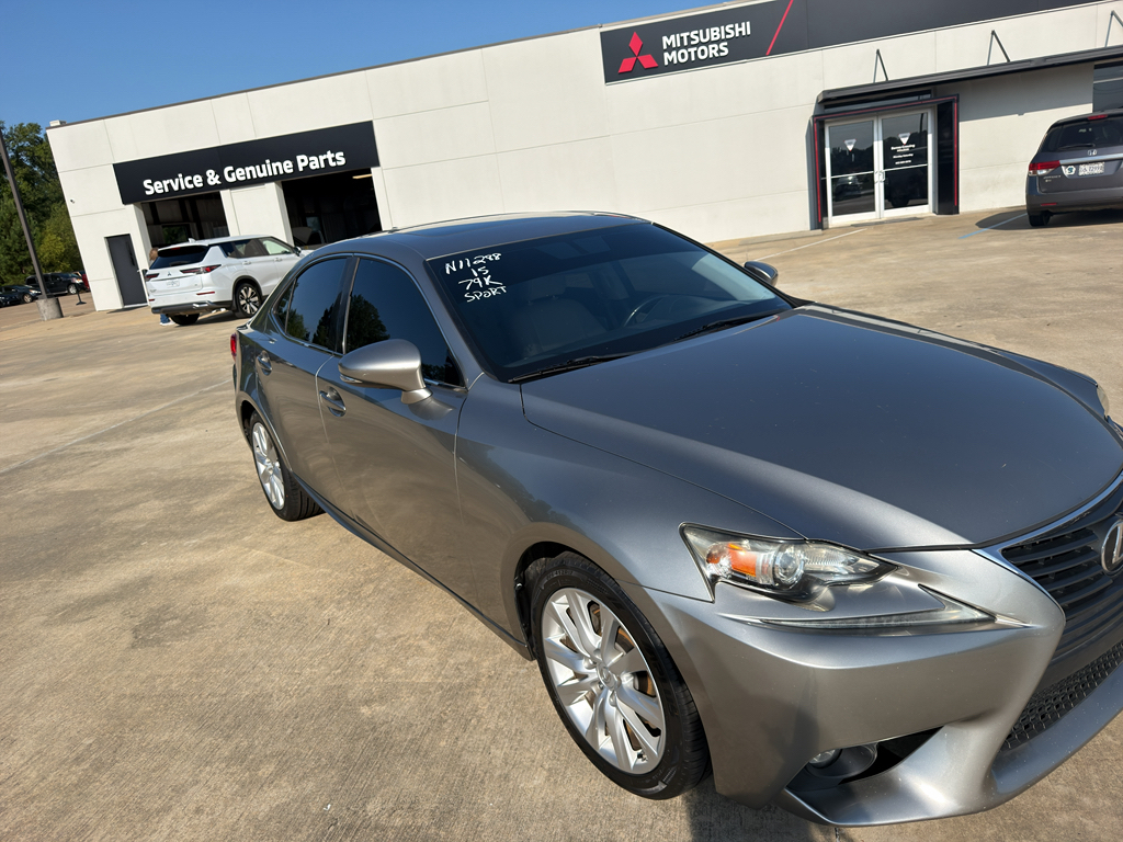 Used 2015 Atomic Silver Lexus Base (A6) image 3