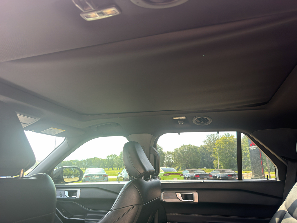 Used 2022 Agate Black Metallic Ford ST image 12