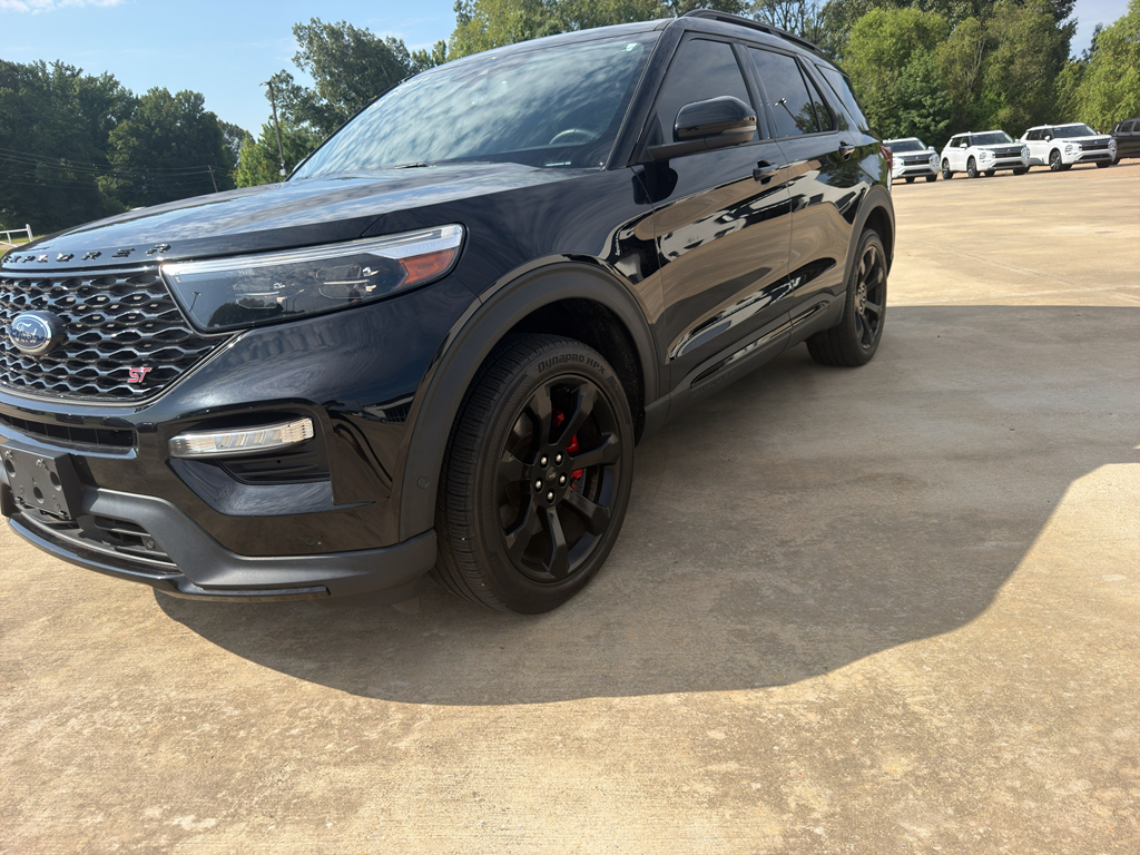 Used 2022 Agate Black Metallic Ford ST image 2
