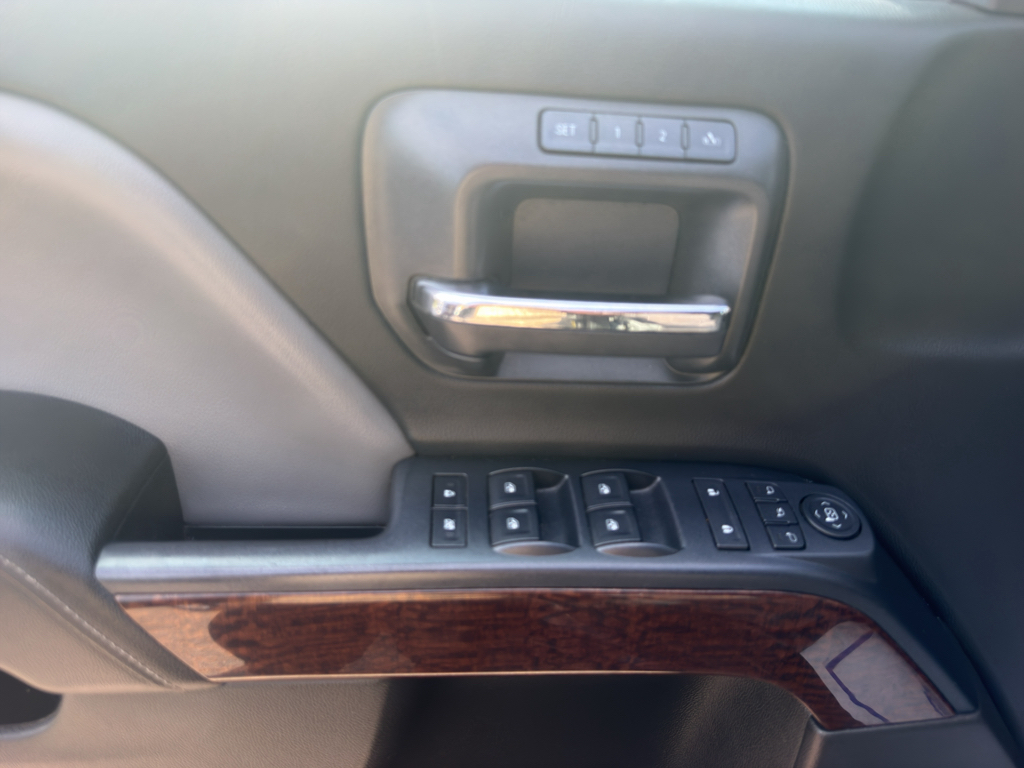 Used 2015 Iridium Metallic GMC SLT image 13