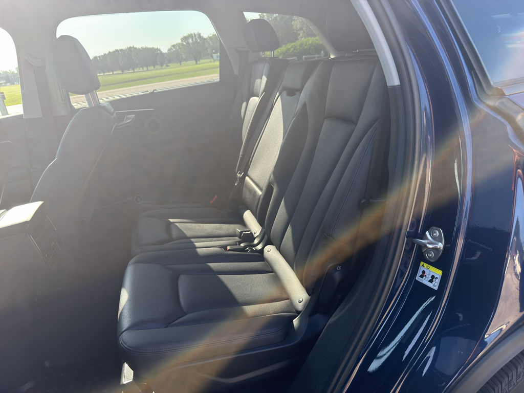 Used 2023 Navarra Blue Metallic Audi Prestige image 10