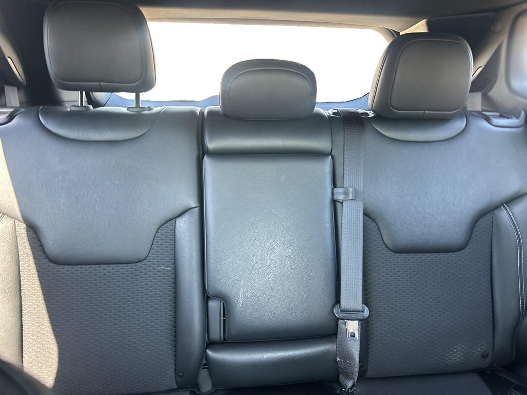 Used 2023 Laser Blue Pearlcoat Jeep Altitude image 2