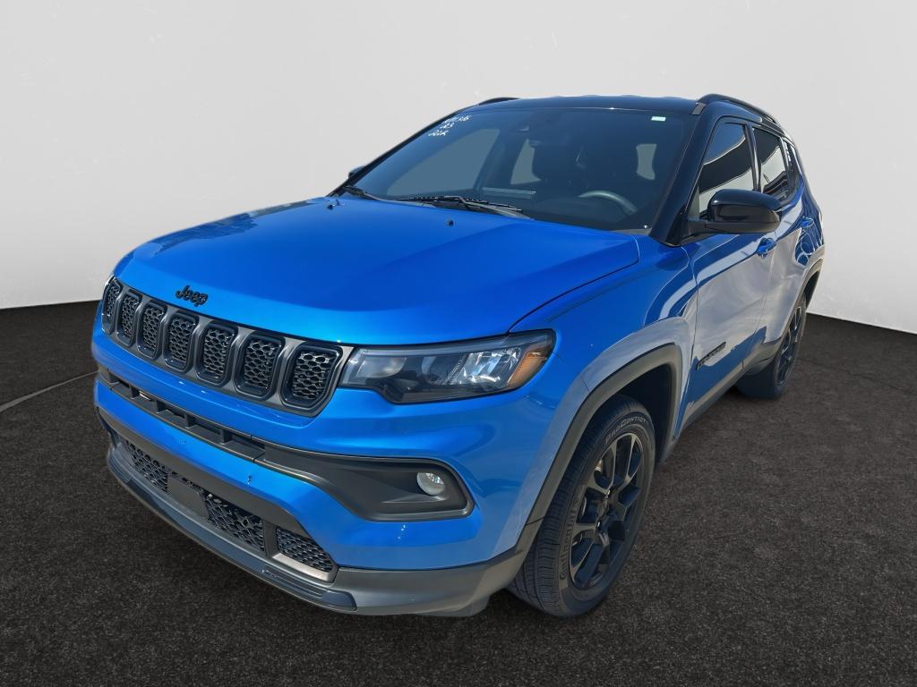 Used 2023 Laser Blue Pearlcoat Jeep Altitude image 3
