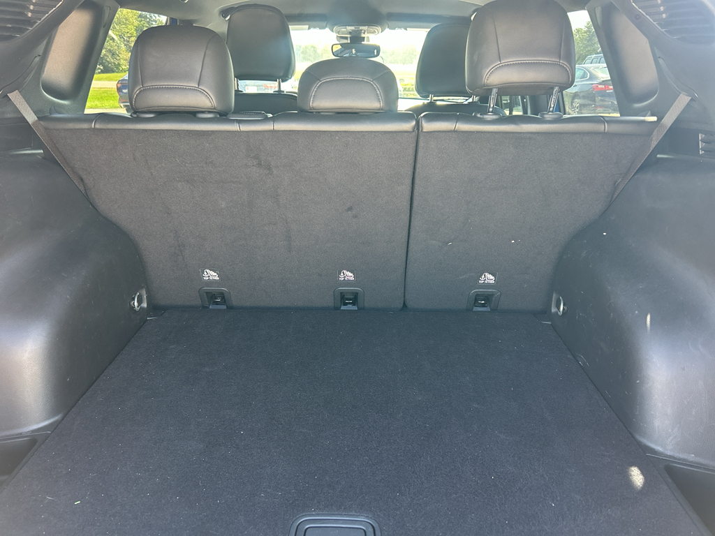 Used 2023 Laser Blue Pearlcoat Jeep Altitude image 9