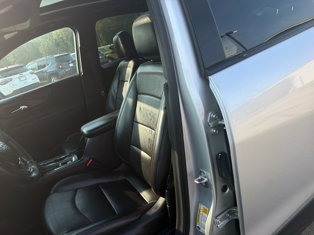 Used 2022 Silver Ice Metallic Chevrolet RS image 11