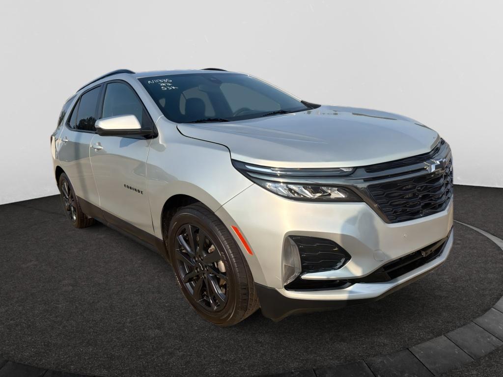 Used 2022 Silver Ice Metallic Chevrolet RS image 3