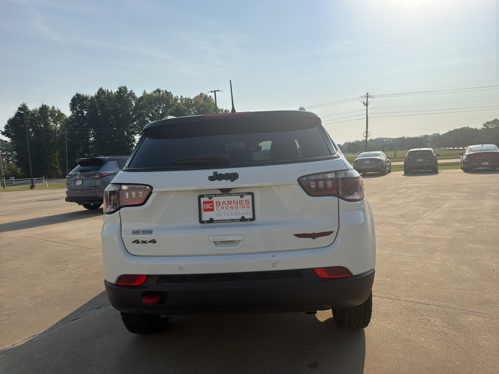 Used 2025 Bright White Clearcoat Jeep Trailhawk image 9