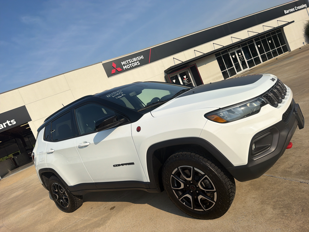 Used 2025 Bright White Clearcoat Jeep Trailhawk image 2