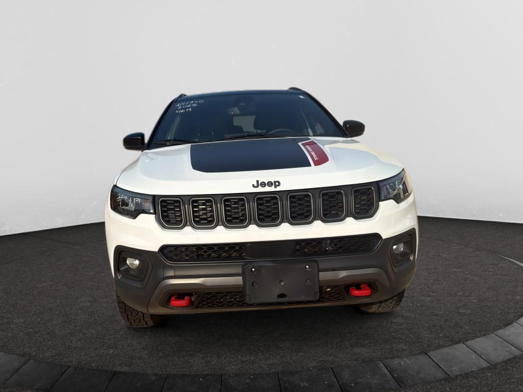 Used 2025 Bright White Clearcoat Jeep Trailhawk image 7