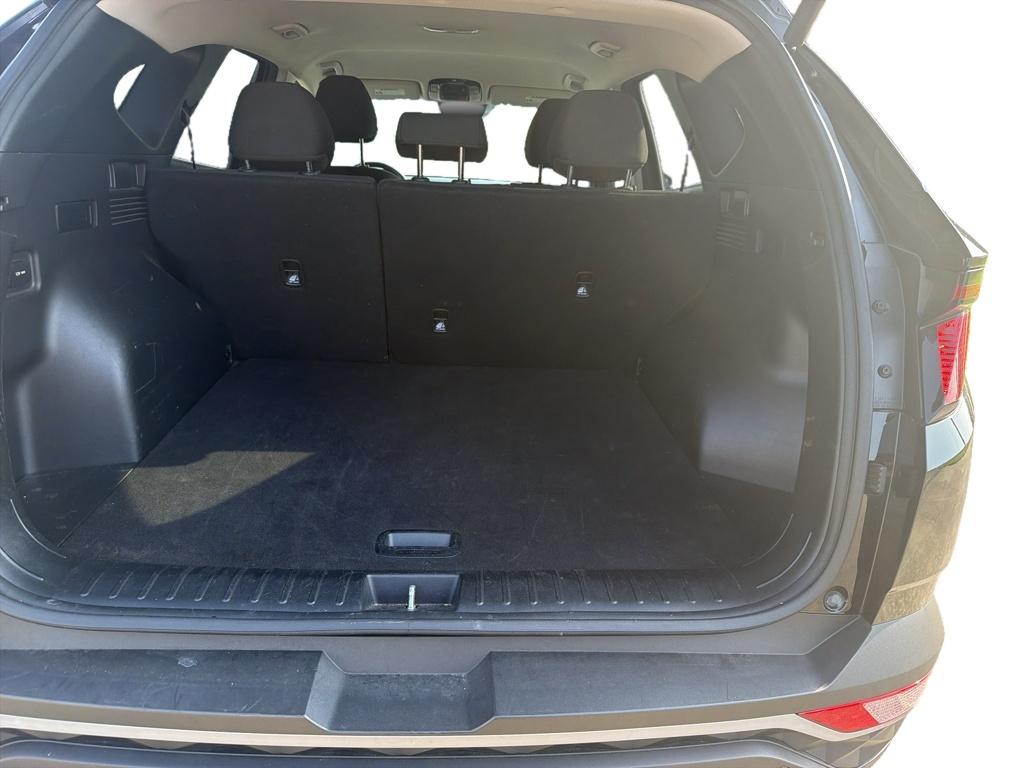 Used 2024 Black Pearl Hyundai SEL image 7