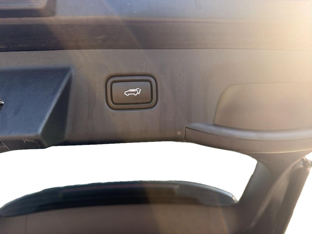 Used 2024 Black Pearl Hyundai SEL image 8