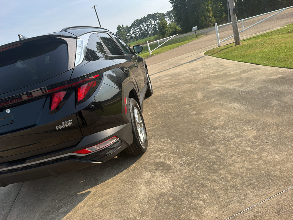 Used 2024 Black Pearl Hyundai SEL image 4