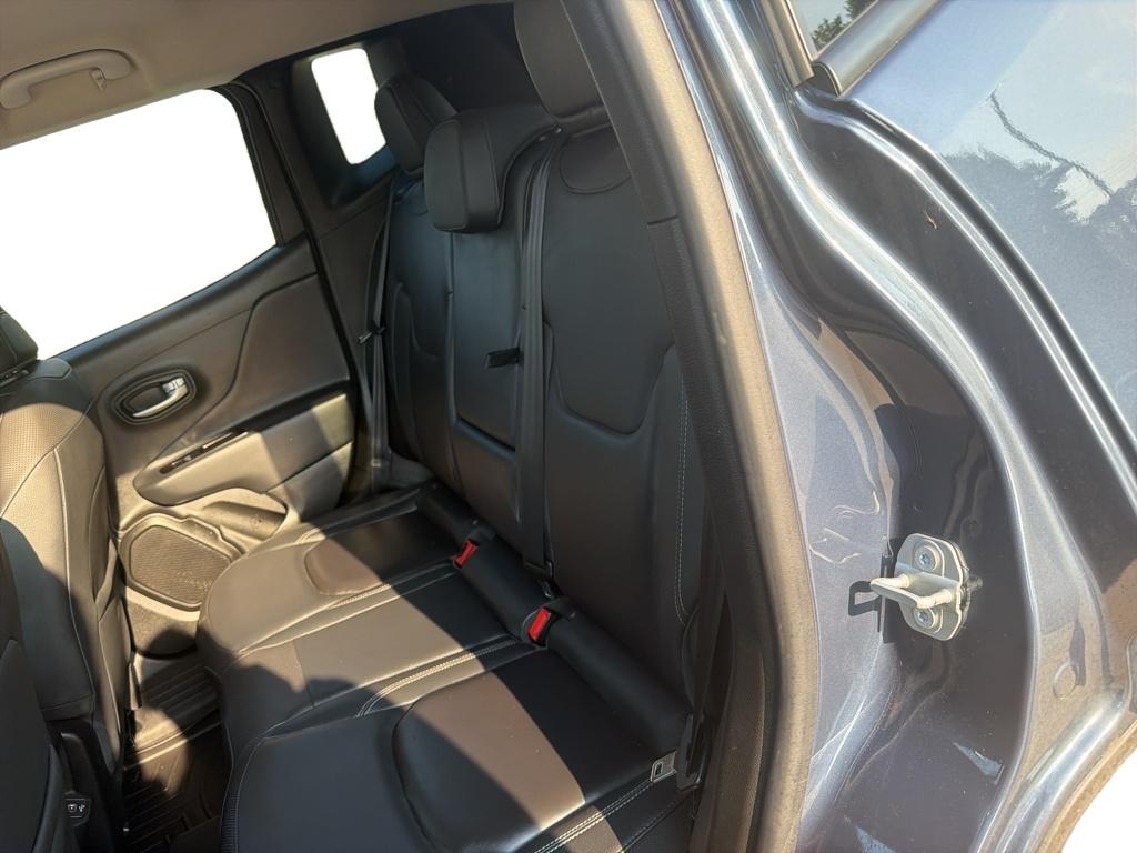 Used 2021 Slate Blue Pearlcoat Jeep Limited image 8
