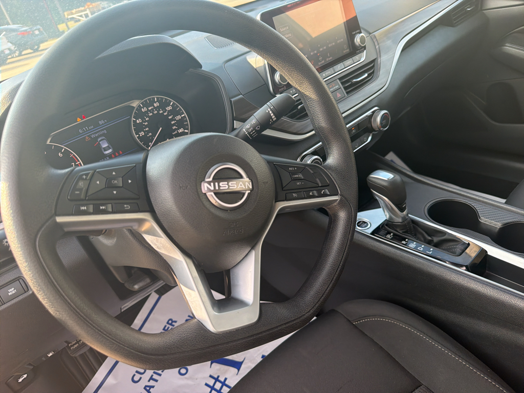 Used 2025 Gun Metallic Nissan SV image 9