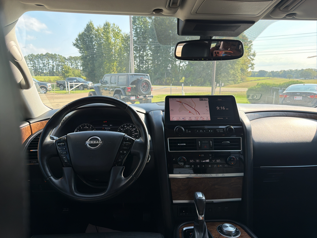 Used 2022 Super Black Nissan SL image 11