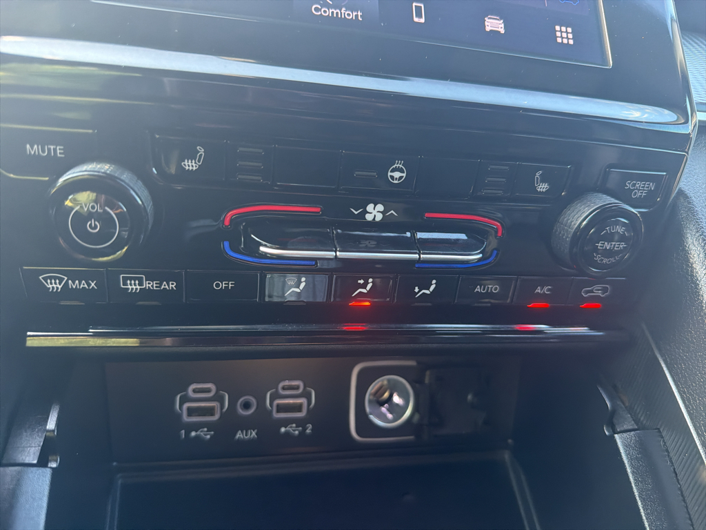 Used 2024 Bright White Clearcoat Jeep Altitude image 15