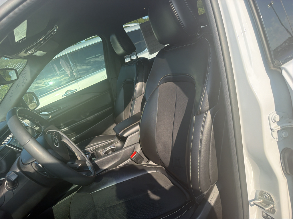 Used 2024 Bright White Clearcoat Jeep Altitude image 11