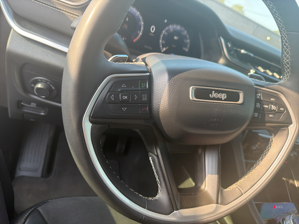 Used 2024 Bright White Clearcoat Jeep Altitude image 12