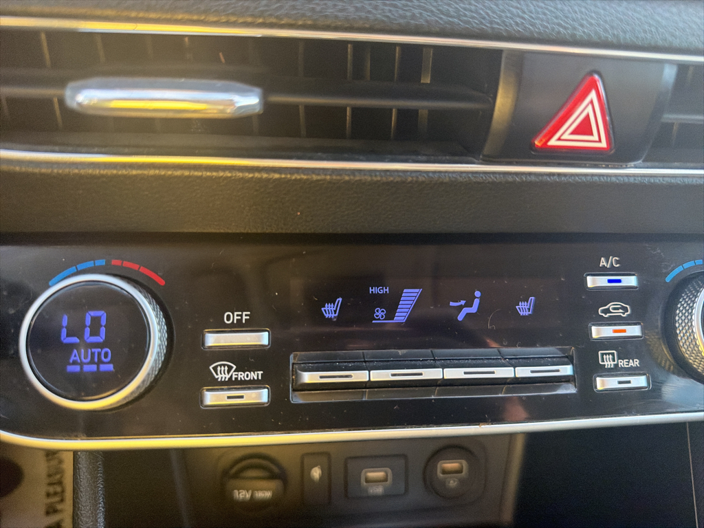 Used 2020 Stormy Sea Hyundai SEL image 12