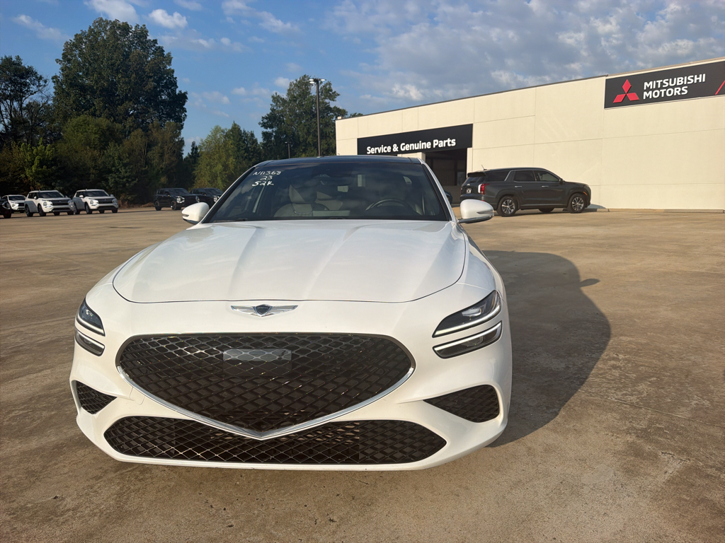 Used 2023 Uyuni White Genesis 2.0T image 16
