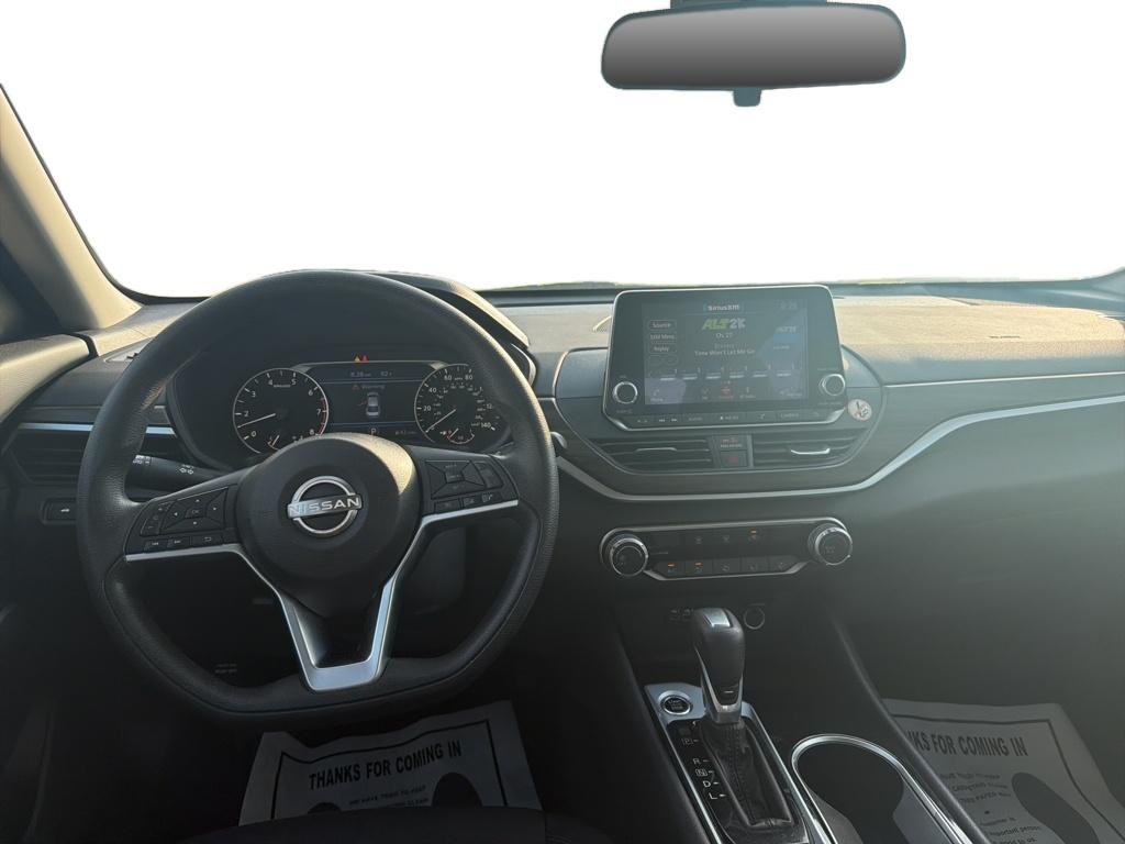 Used 2024 Super Black Nissan 2.5 SV image 8