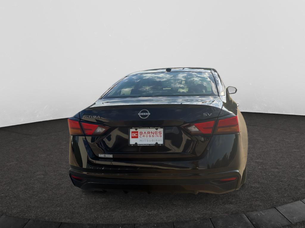 Used 2024 Super Black Nissan 2.5 SV image 5