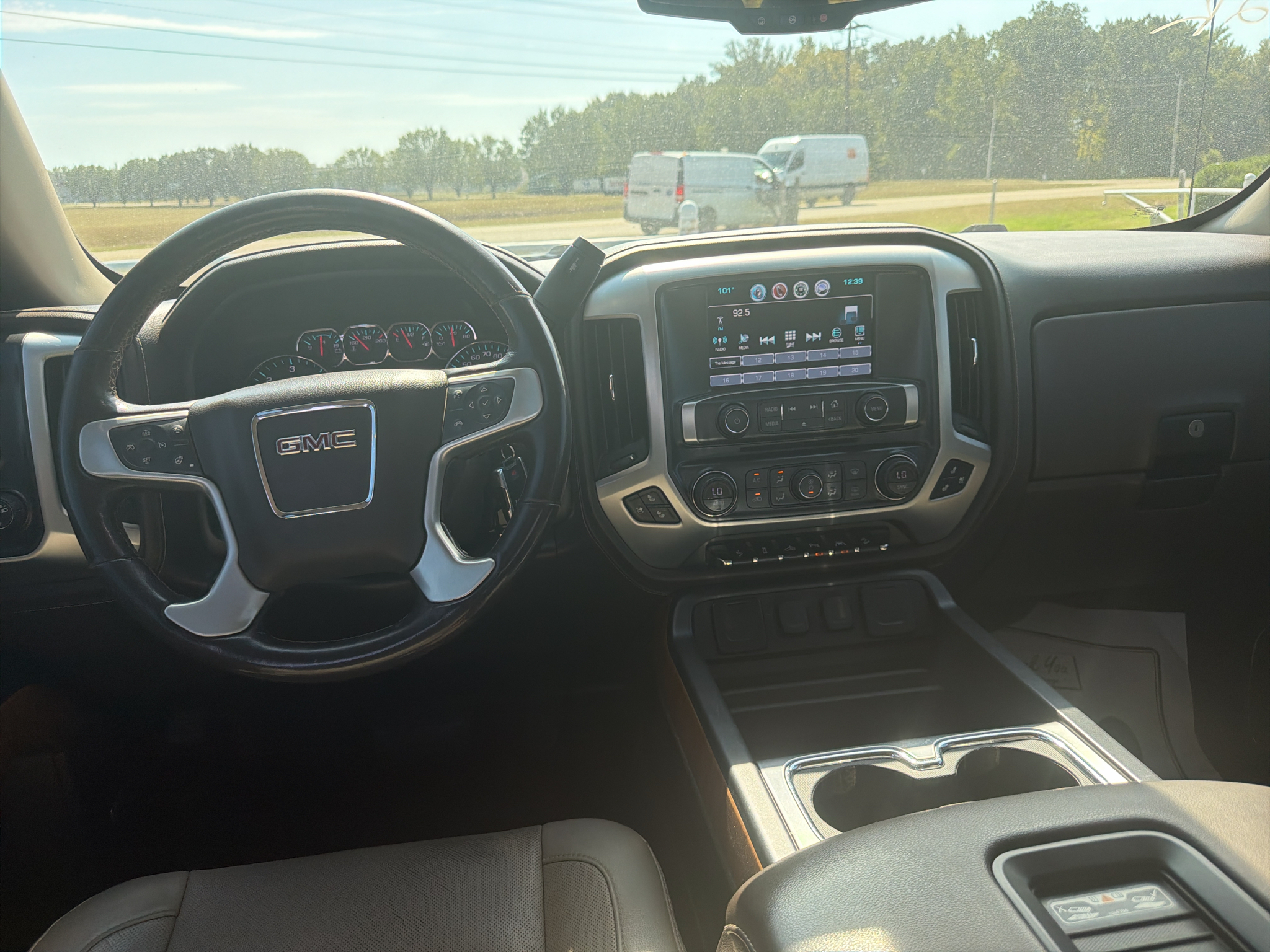 Used 2018 Dark Slate Metallic GMC SLT image 11