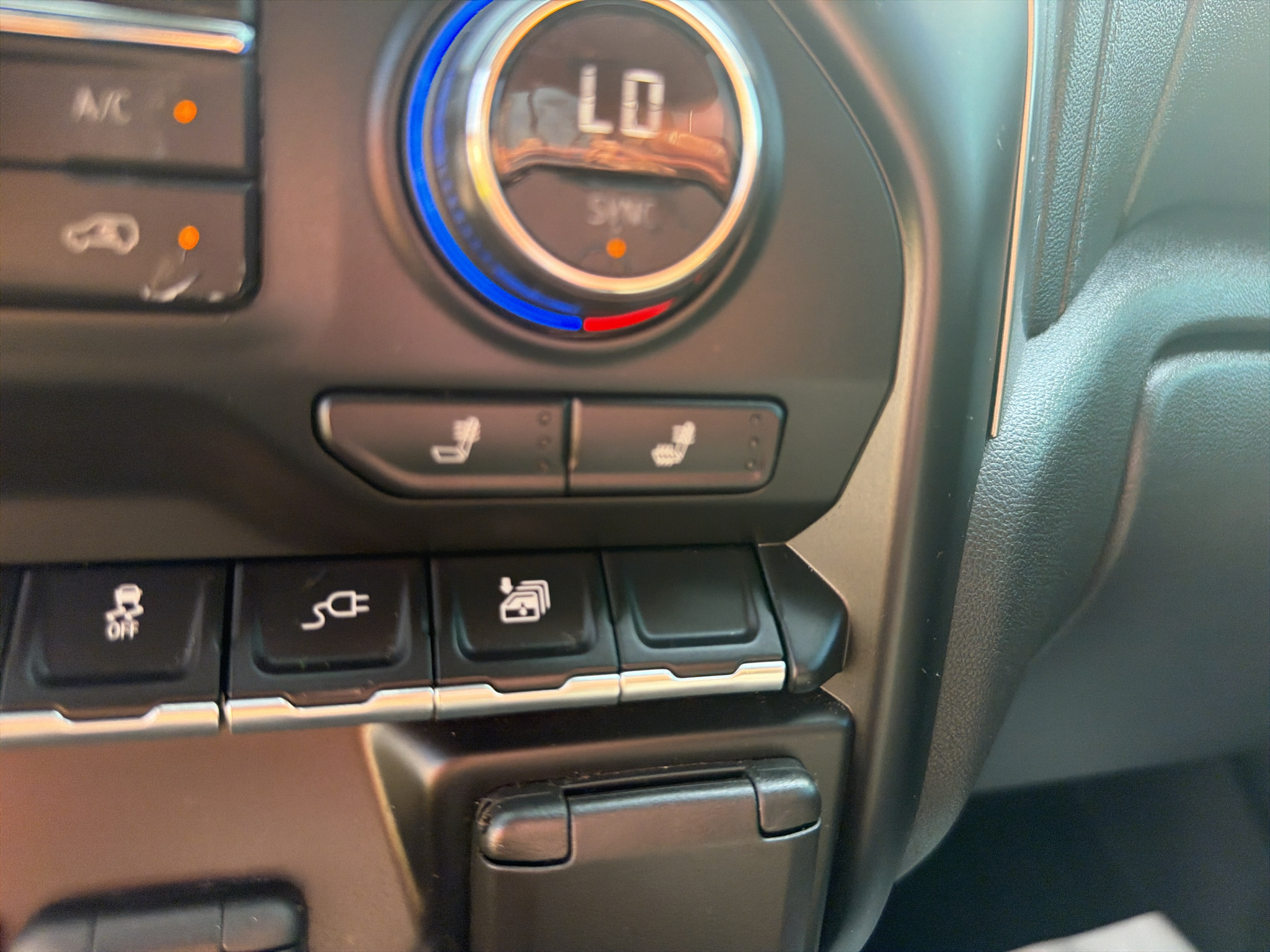 Used 2019 Summit White Chevrolet LT image 13