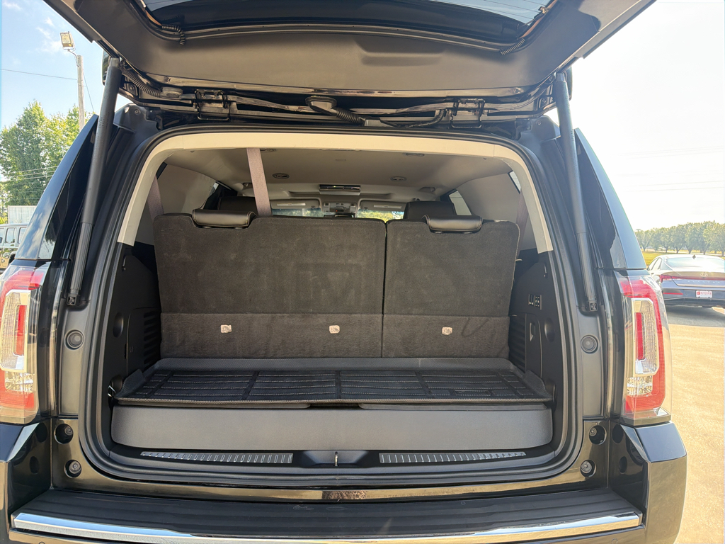 Used 2016 Onyx Black GMC Denali image 7