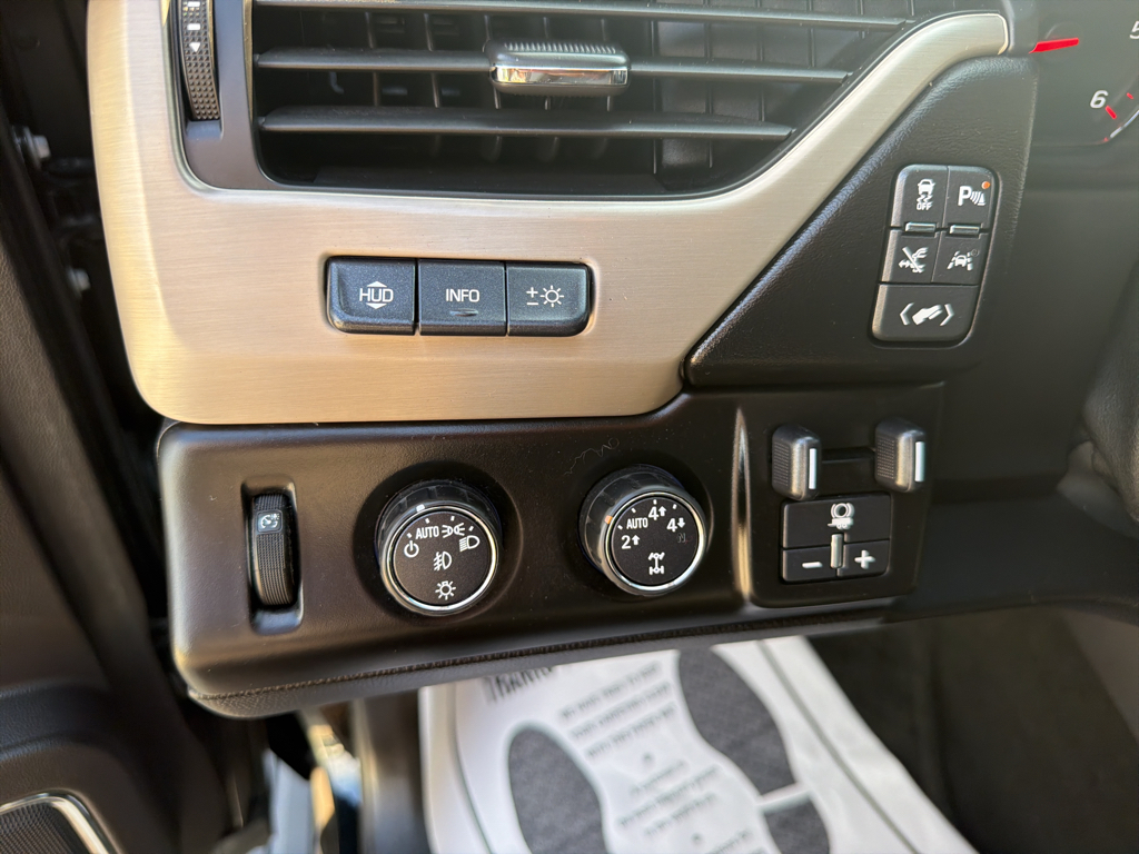 Used 2016 Onyx Black GMC Denali image 17