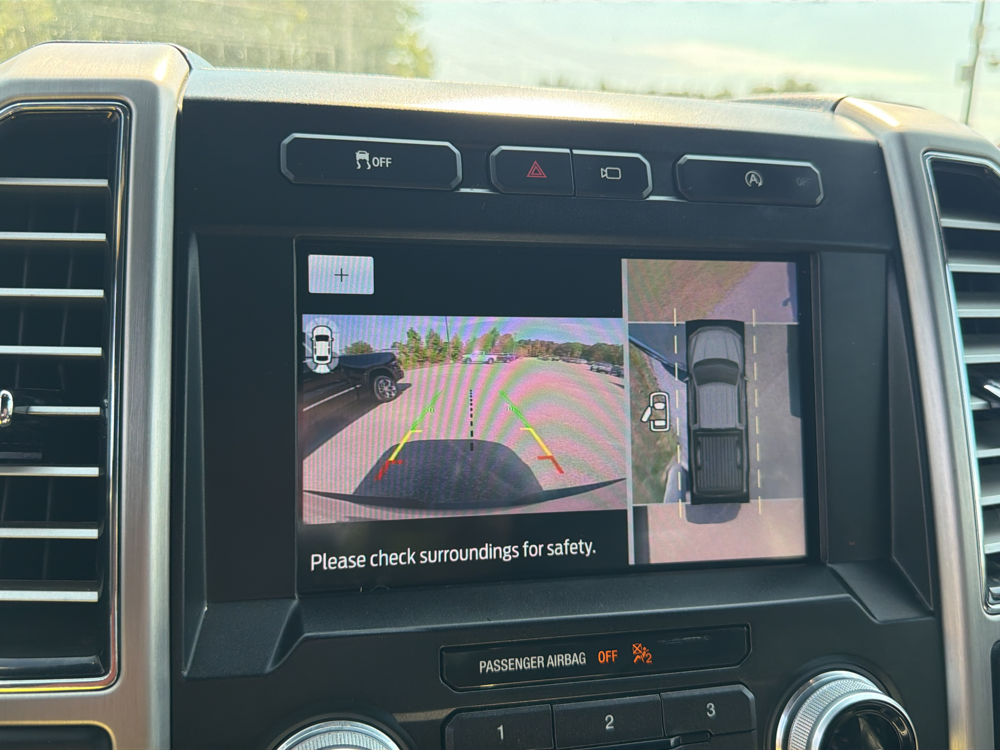Used 2019 Ingot Silver Metallic Ford Platinum image 17