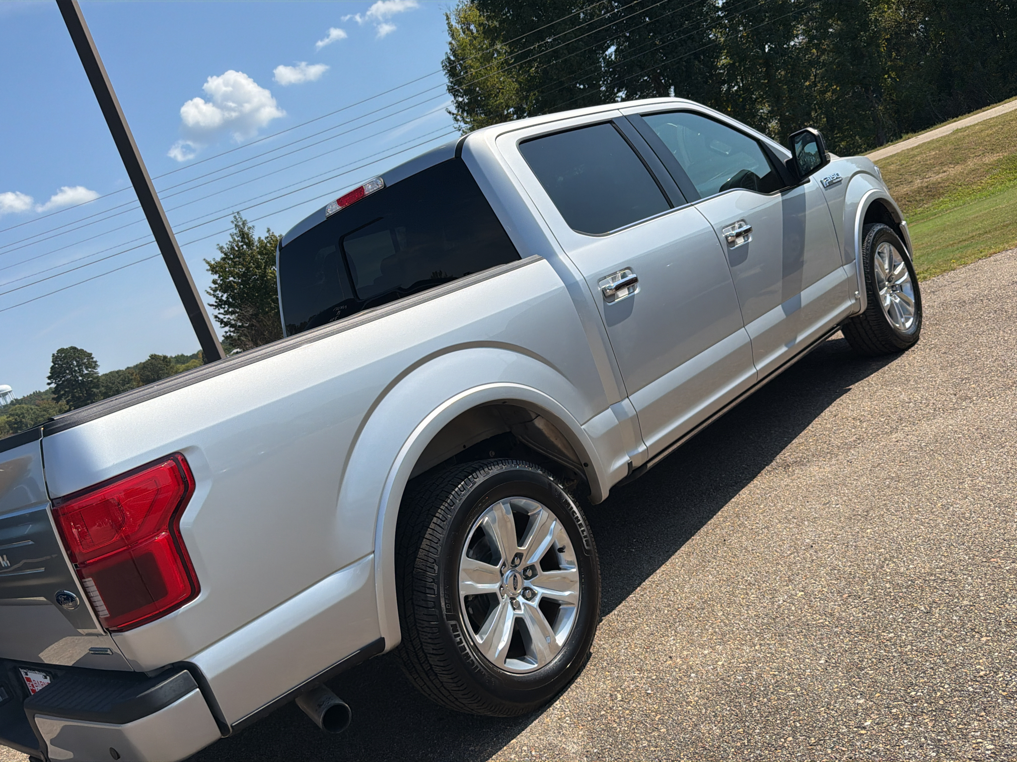 Used 2019 Ingot Silver Metallic Ford Platinum image 4