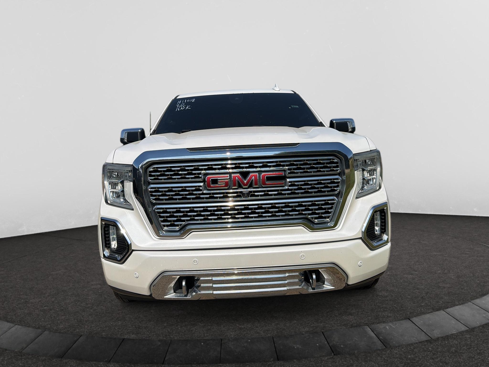 Used 2020 White Frost Tricoat GMC Denali image 2
