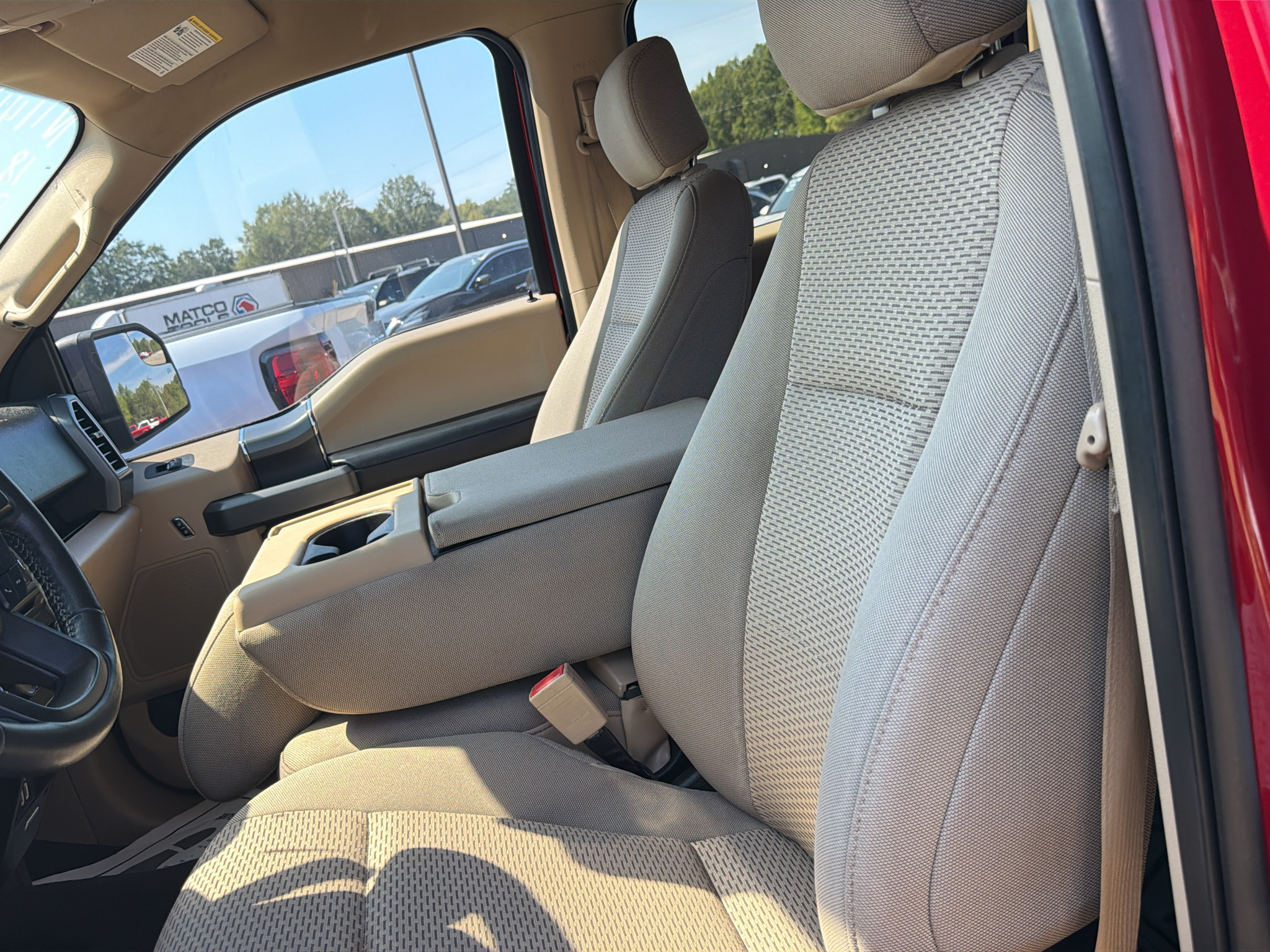 Used 2018 Ruby Red Metallic Tinted Clearcoat Ford XLT image 9