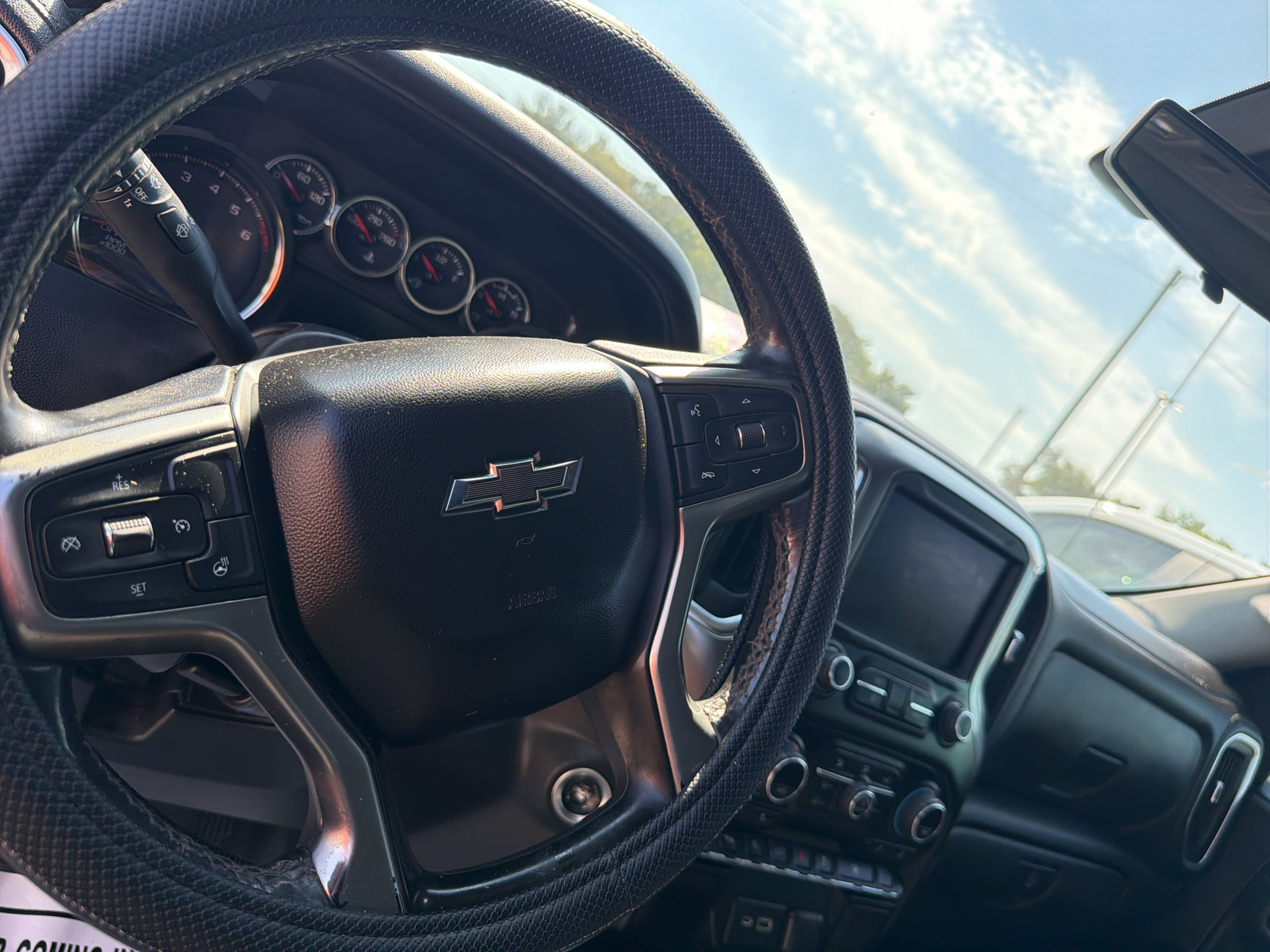 Used 2022 Satin Steel Metallic Chevrolet RST image 10