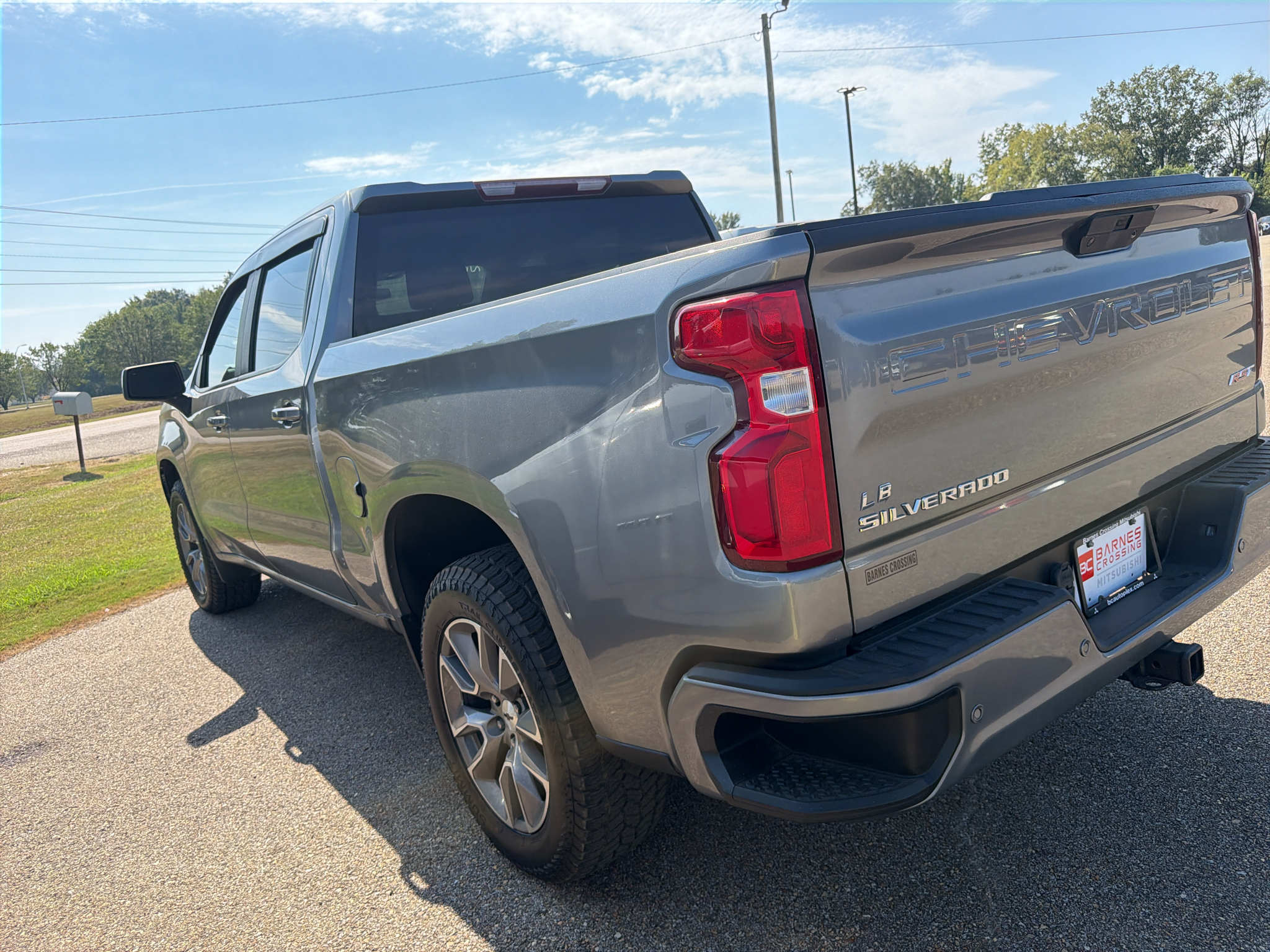 Used 2022 Satin Steel Metallic Chevrolet RST image 6
