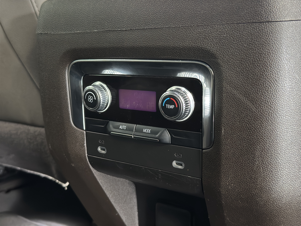 2023 Gmc Yukon XL 1500 SLT photo 26