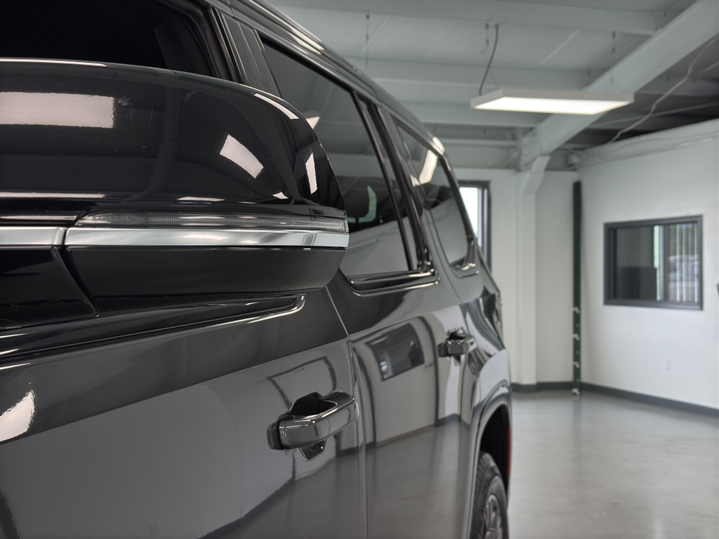 2024 Jeep Wagoneer Series II photo 11