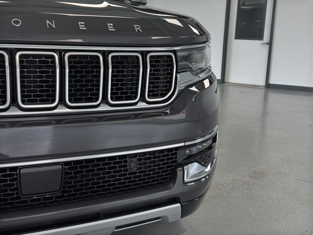 2024 Jeep Wagoneer Series II photo 10